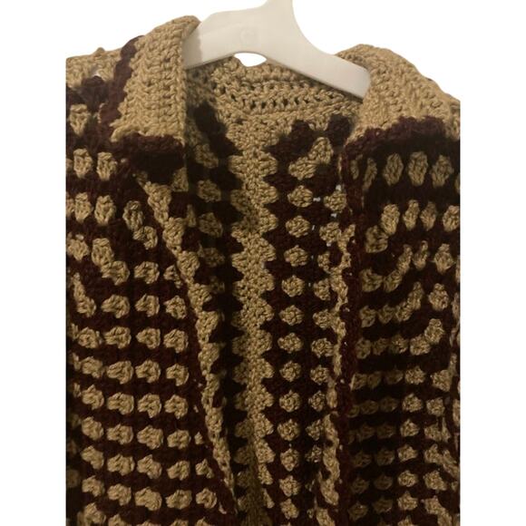 Women's Handmade Knit Jacket - Picture 2 of 6